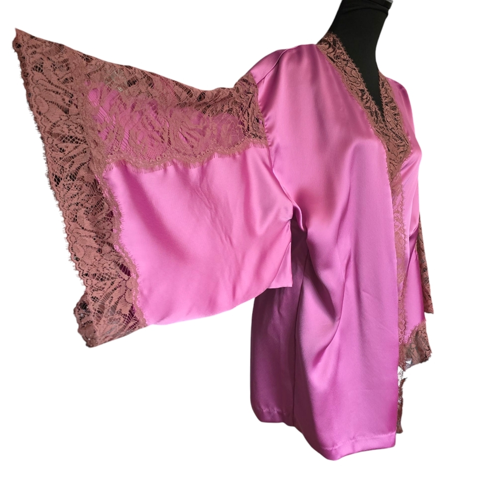 New With Tags Victoria's Secret Kimono Robe - Size XS - Picture 11 of 13